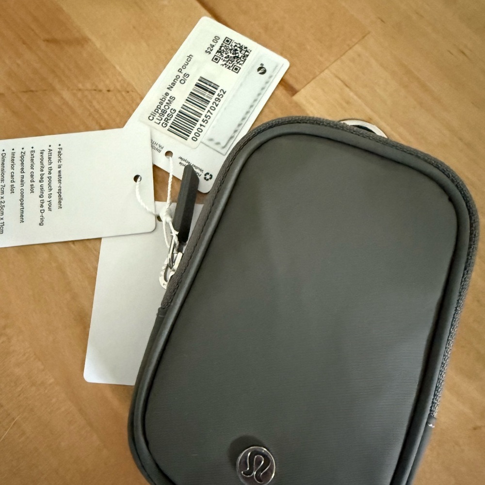 lululemon athletica bay leaf Clippable nano Bag